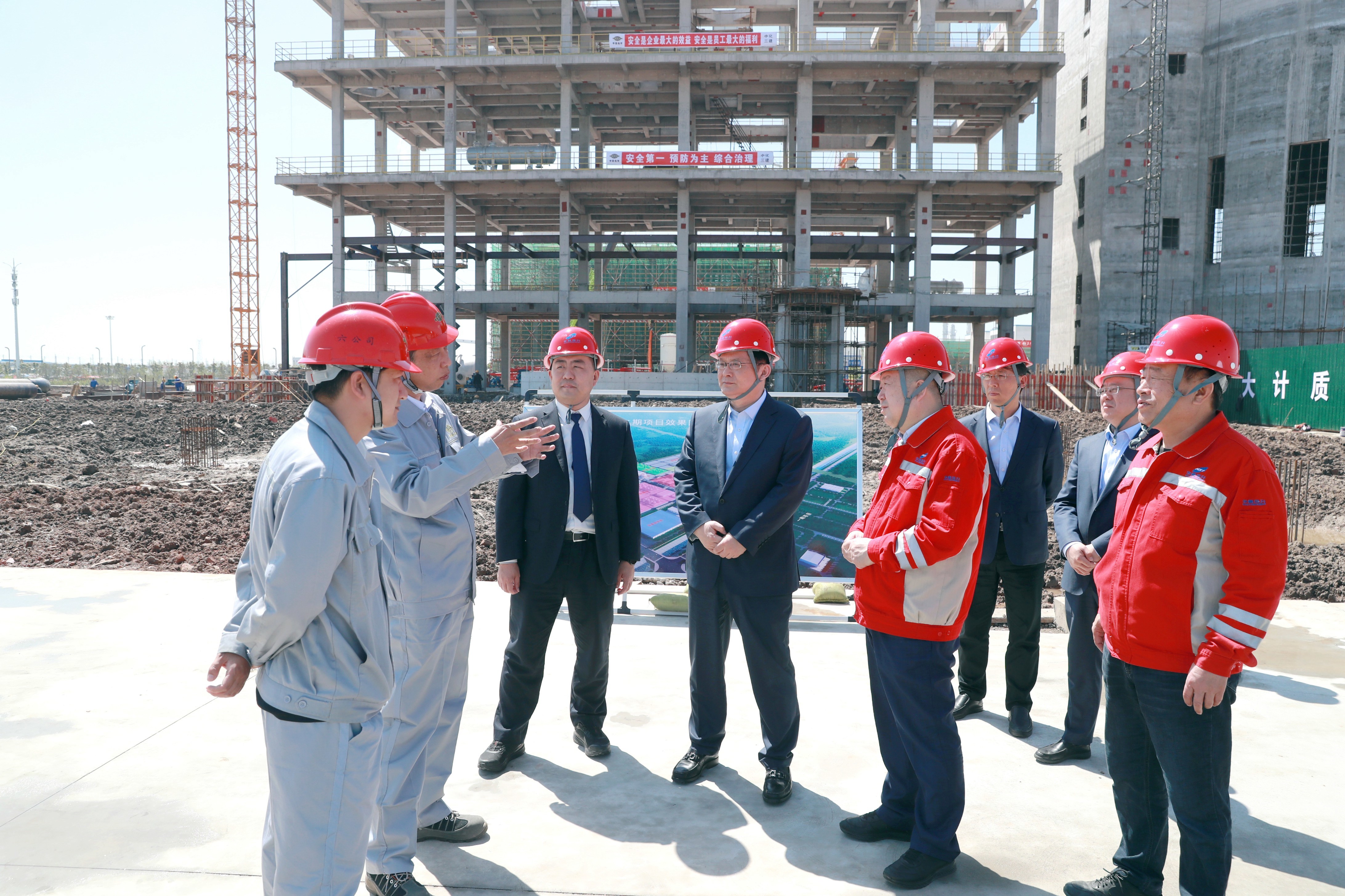 樊军对华鲁恒升高质量发展提出新要求： 乘势而上加力提速 踏上高原再攀高峰-4.jpg